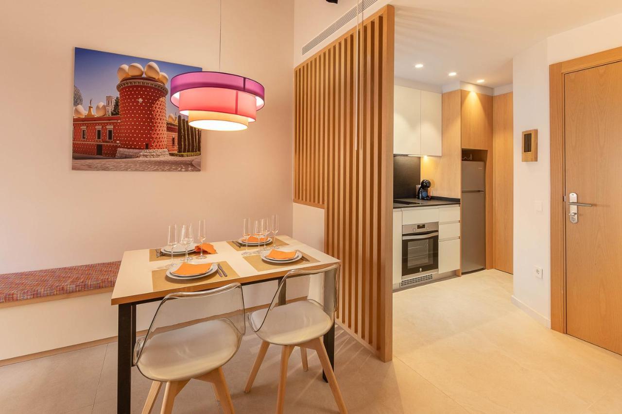C&C Apartments Figueres  Luaran gambar