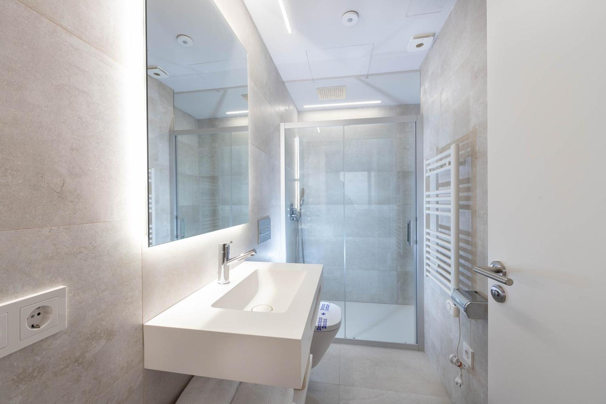 C&C Apartments Figueres  Luaran gambar