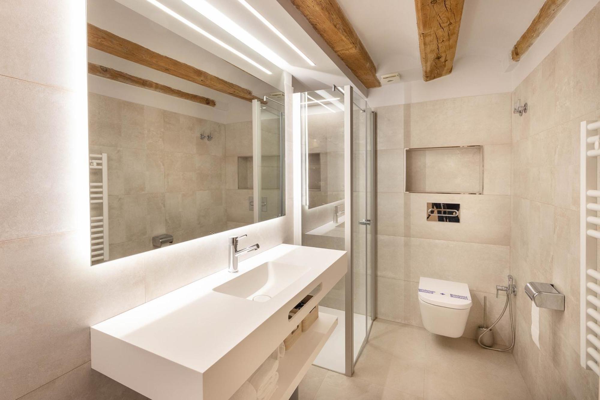 C&C Apartments Figueres  Luaran gambar