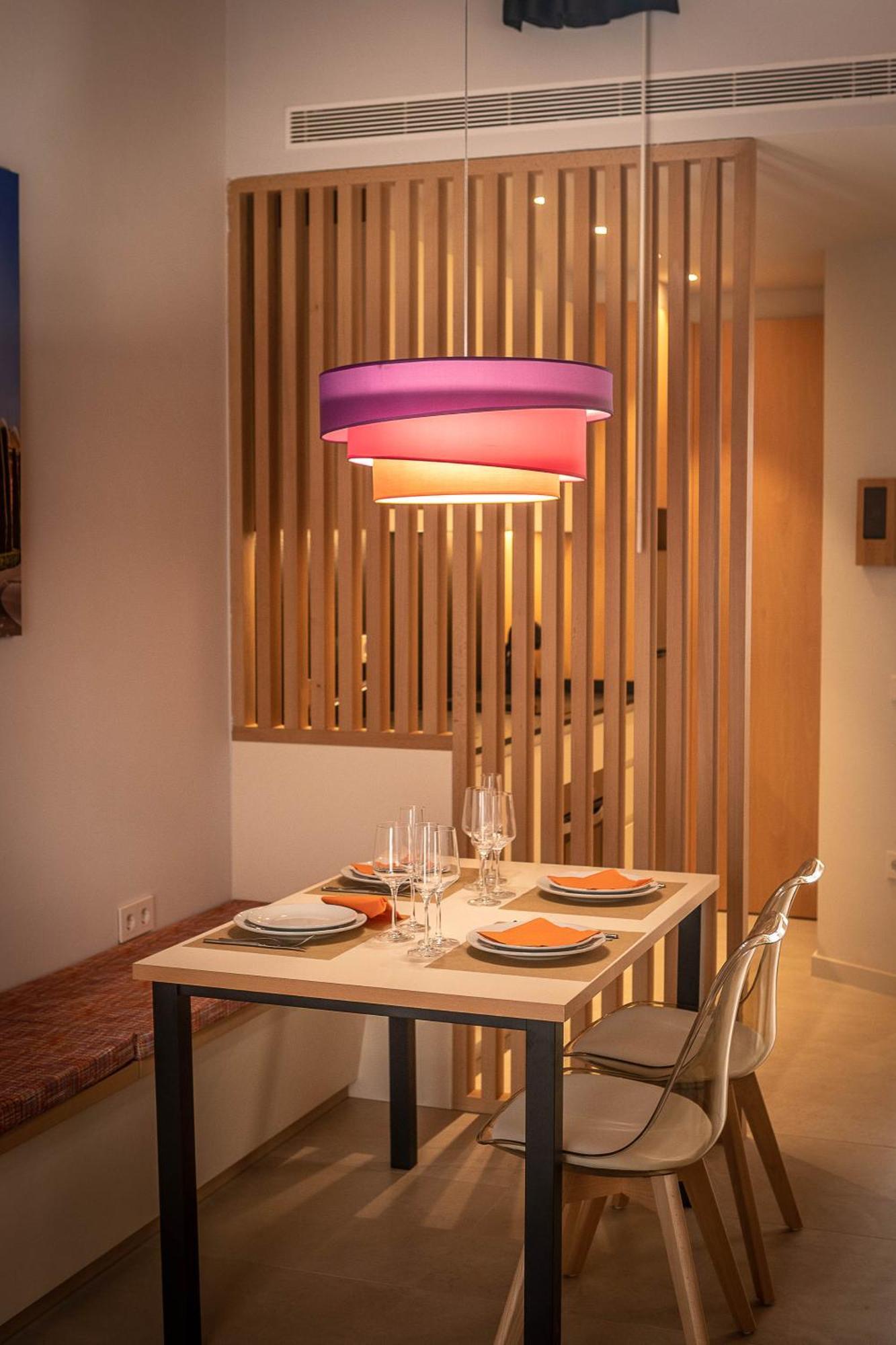 C&C Apartments Figueres  Luaran gambar