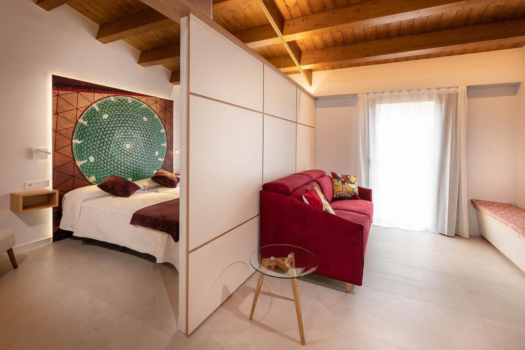 C&C Apartments Figueres  Luaran gambar