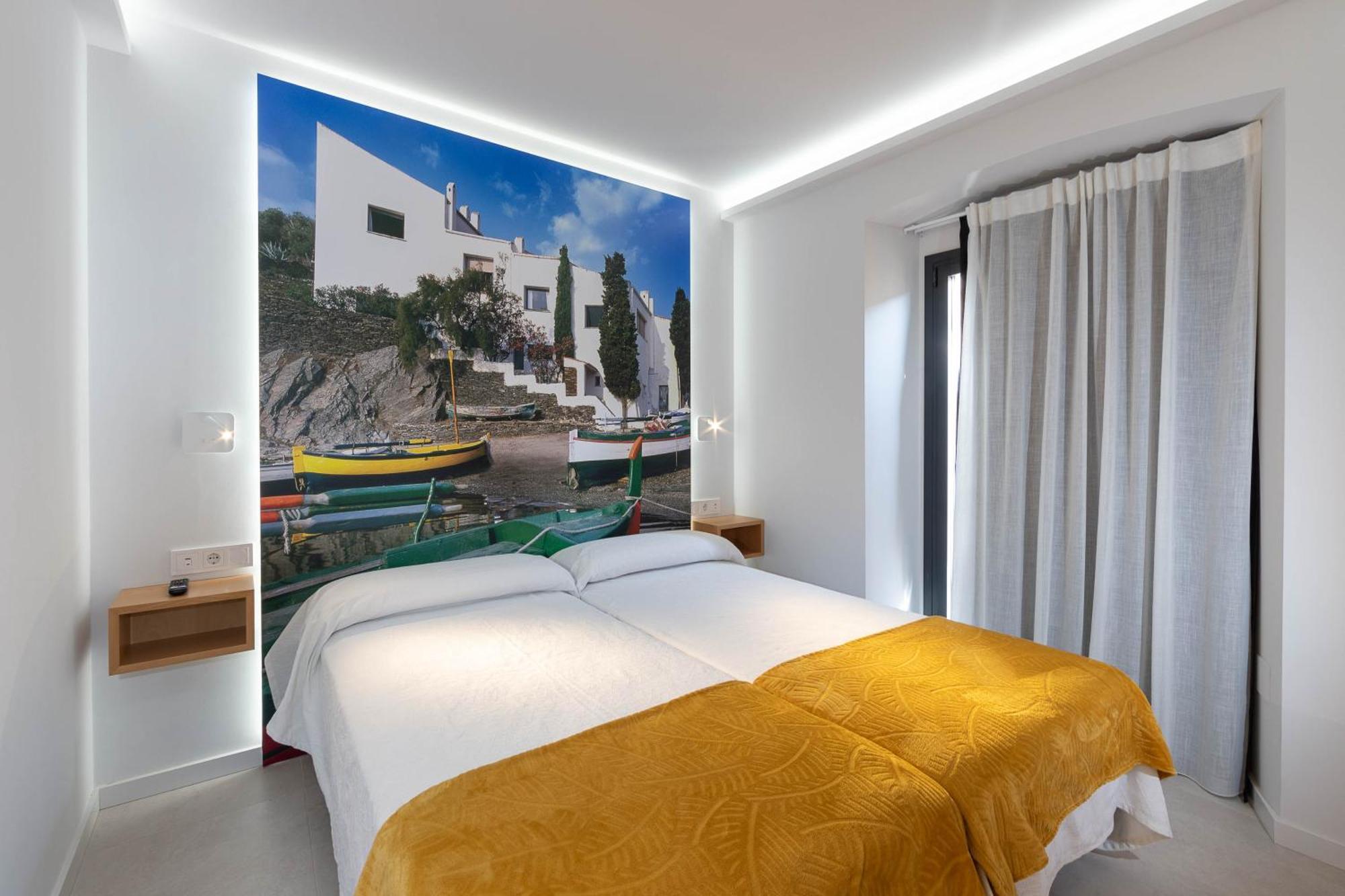 C&C Apartments Figueres  Luaran gambar