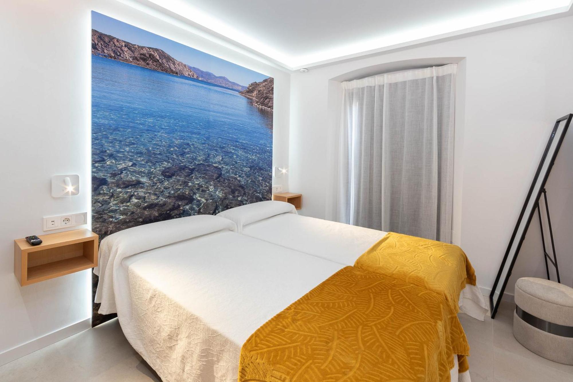 C&C Apartments Figueres  Luaran gambar