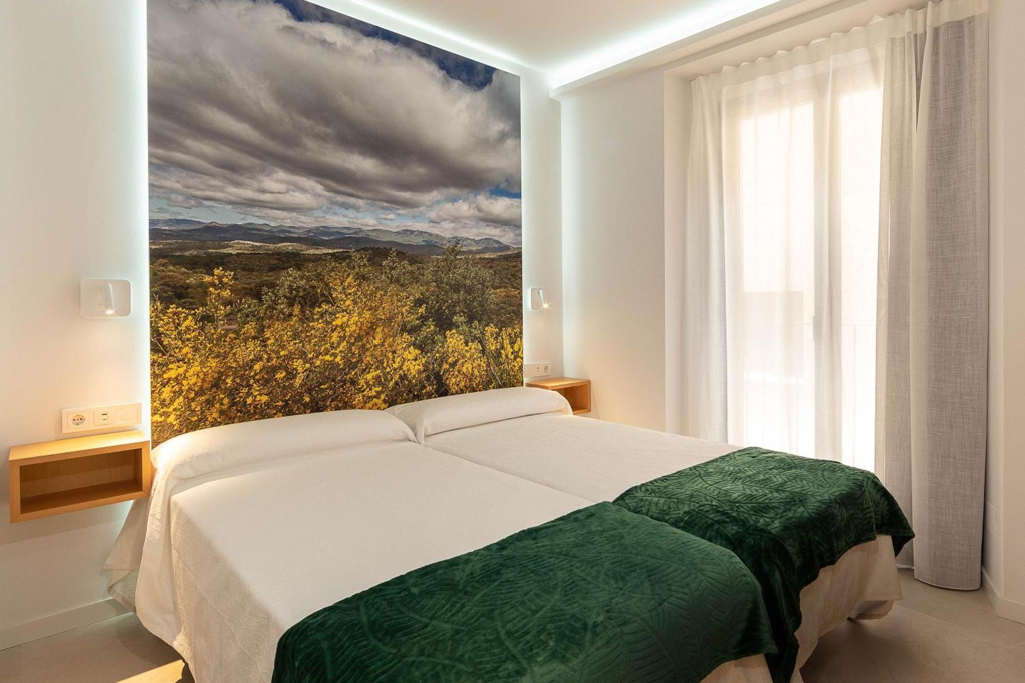 C&C Apartments Figueres  Luaran gambar