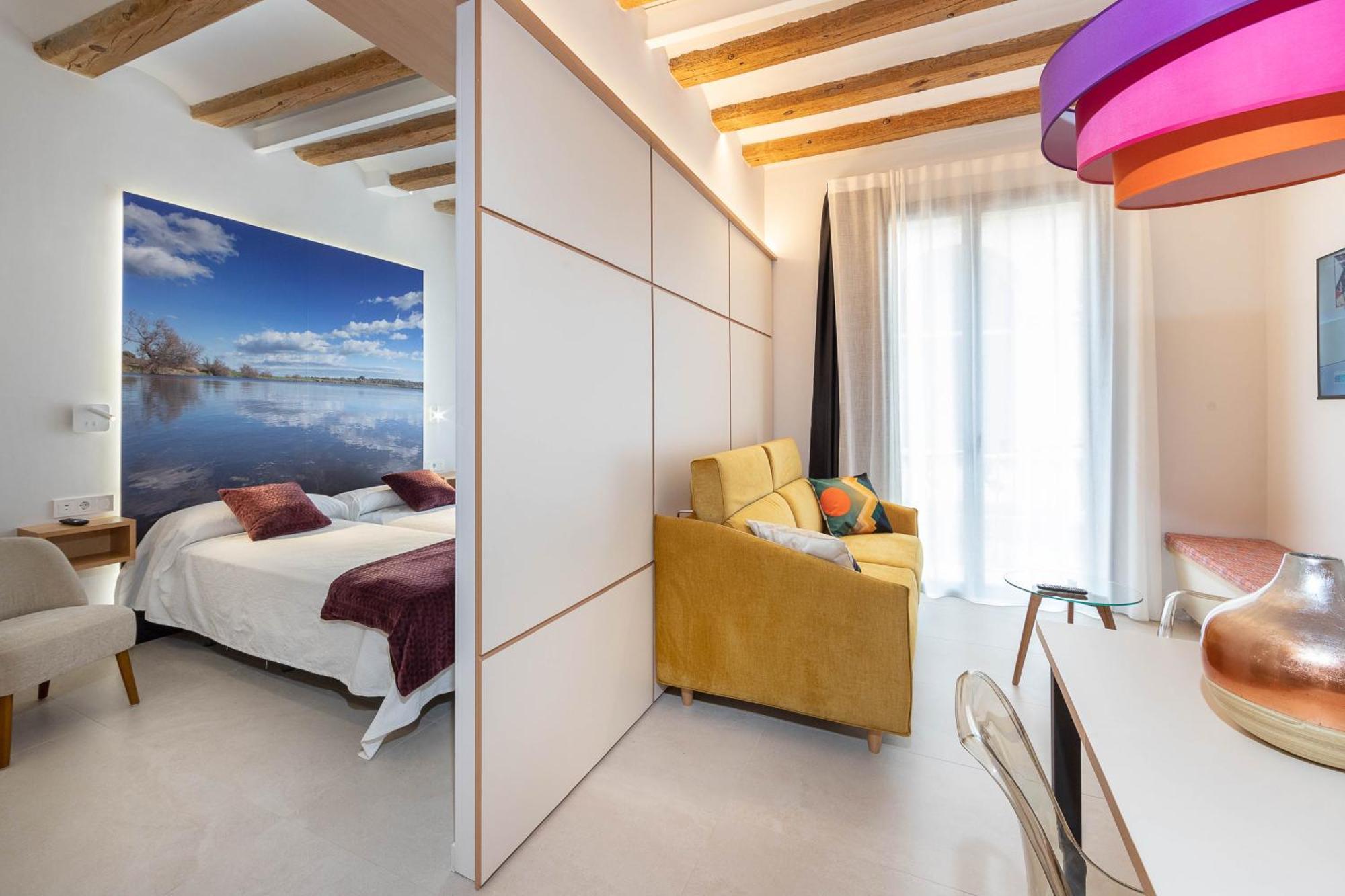 C&C Apartments Figueres  Luaran gambar