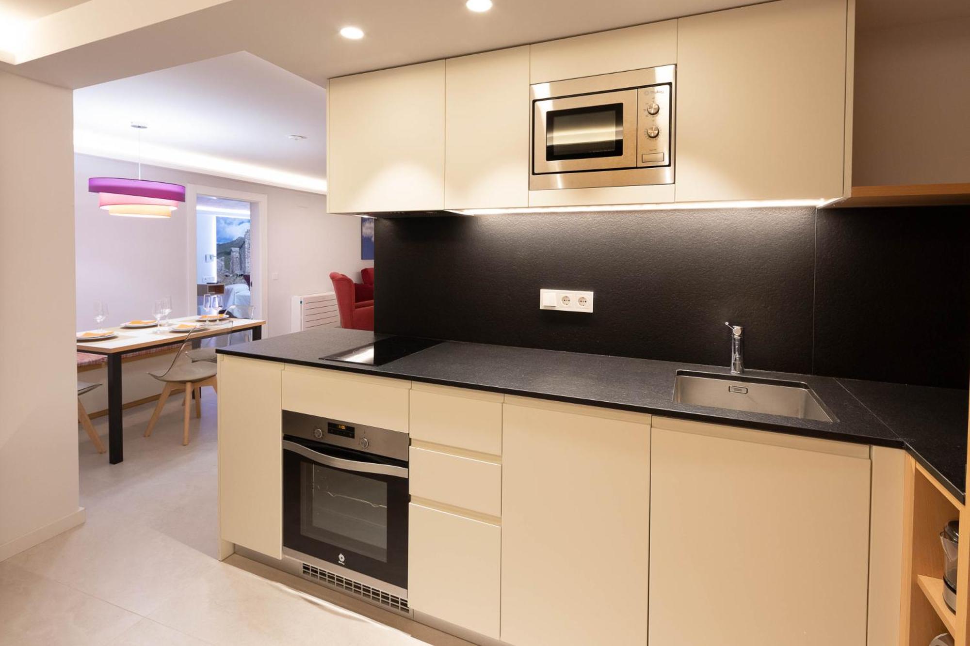 C&C Apartments Figueres  Luaran gambar