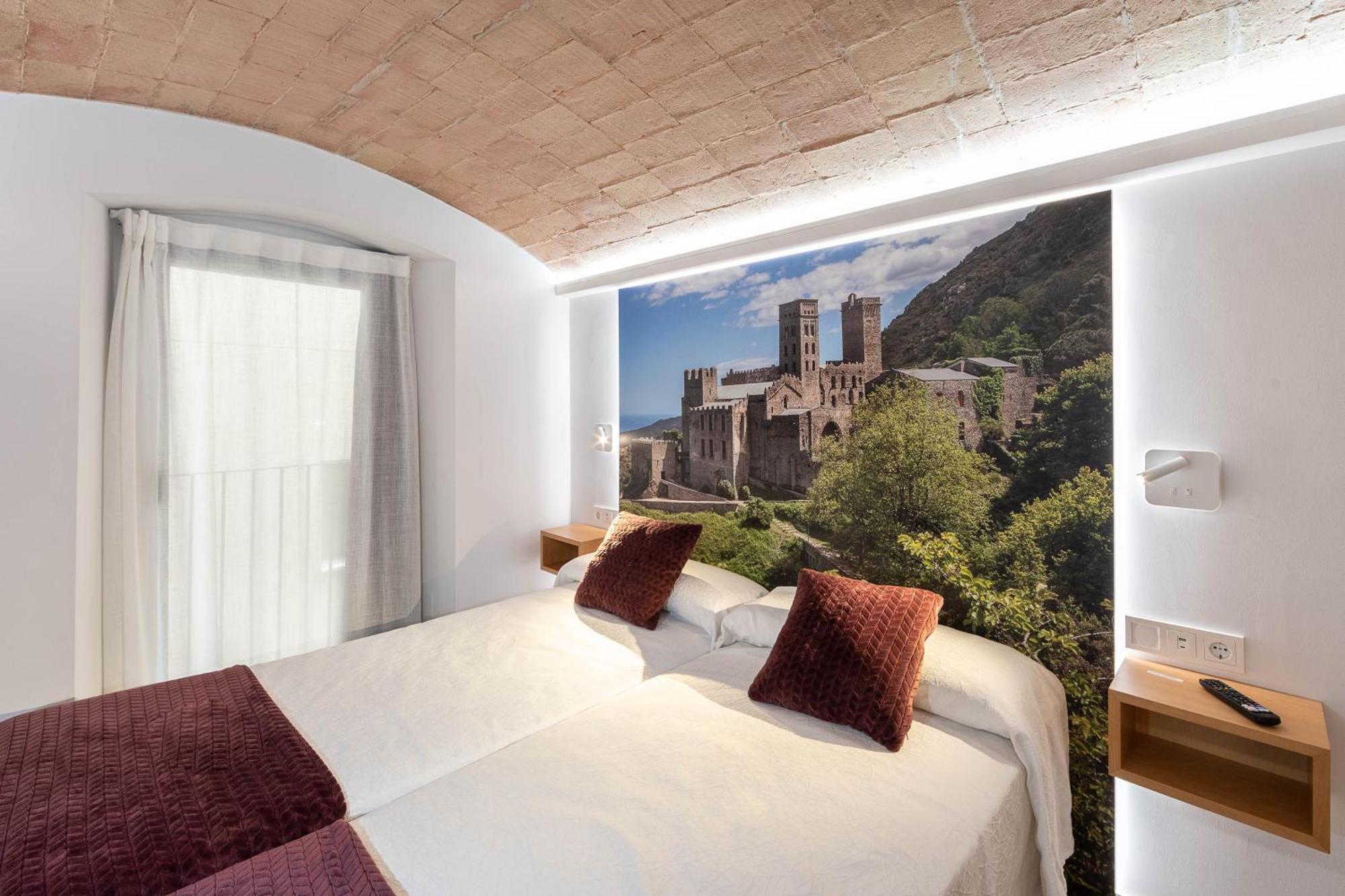 C&C Apartments Figueres  Luaran gambar
